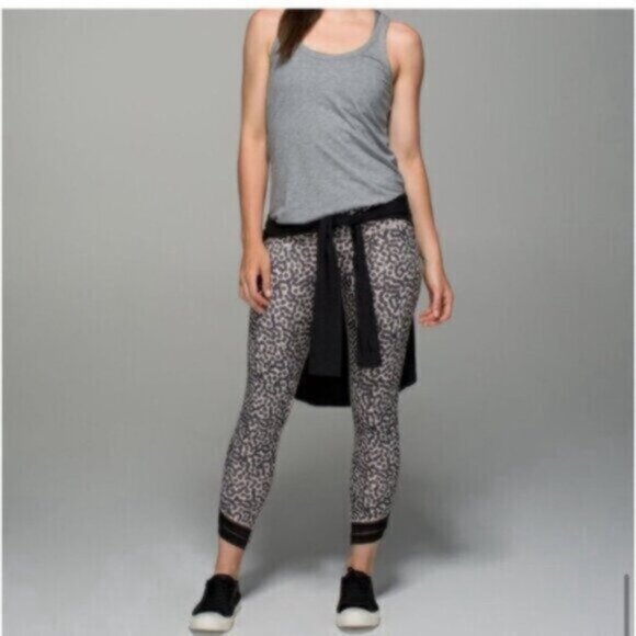 Lululemon Women's Black Wrap Mesh High Times Legging Pant Size 4 - Picture 2 of 10